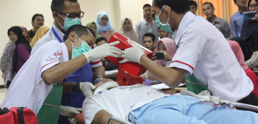 Pelatihan BTCLS Tingkatkan Kompetensi Ners Unimus