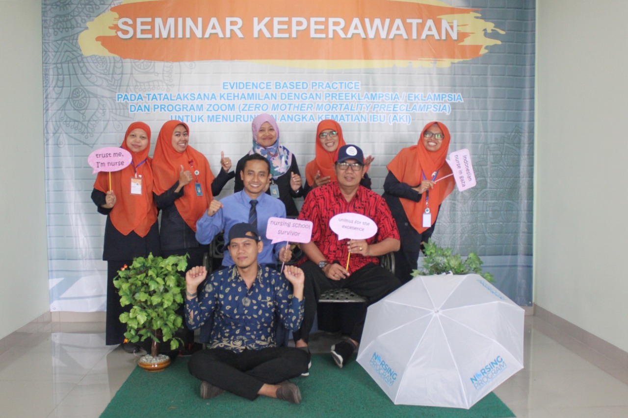 Isi Hari Ibu dengan Seminar Nasional Keperawatan