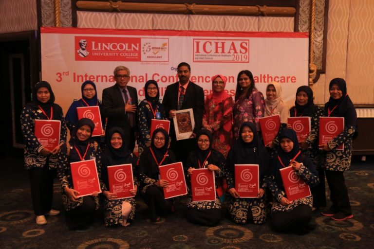 Keperawatan Unimus Kerja Sama dengan Lincoln University Malaysia Gelar Seminar Internasional ICHAS di Malaysia