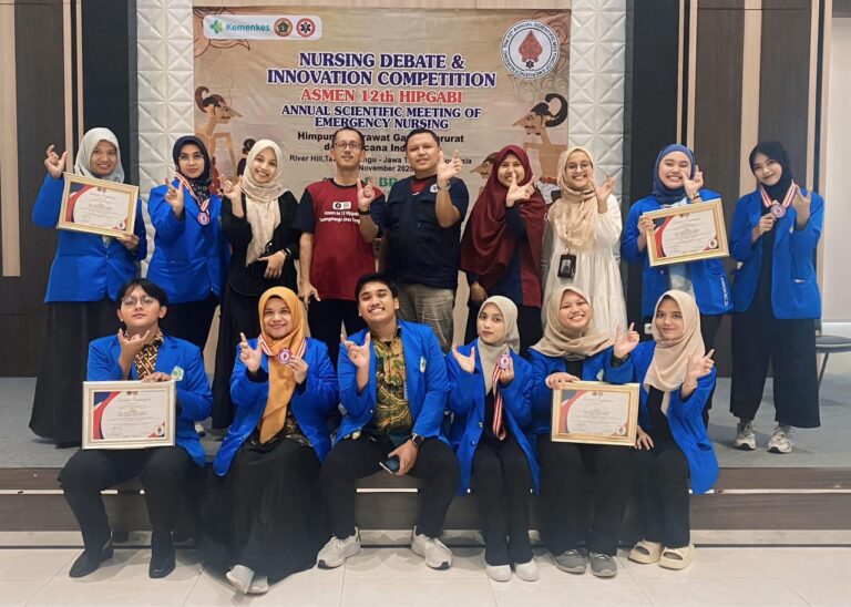 Mahasiswa S-1 Keperawatan dan Profesi Ners UNIMUS Sapu Prestasi di ASMEN 12th HIPGABI